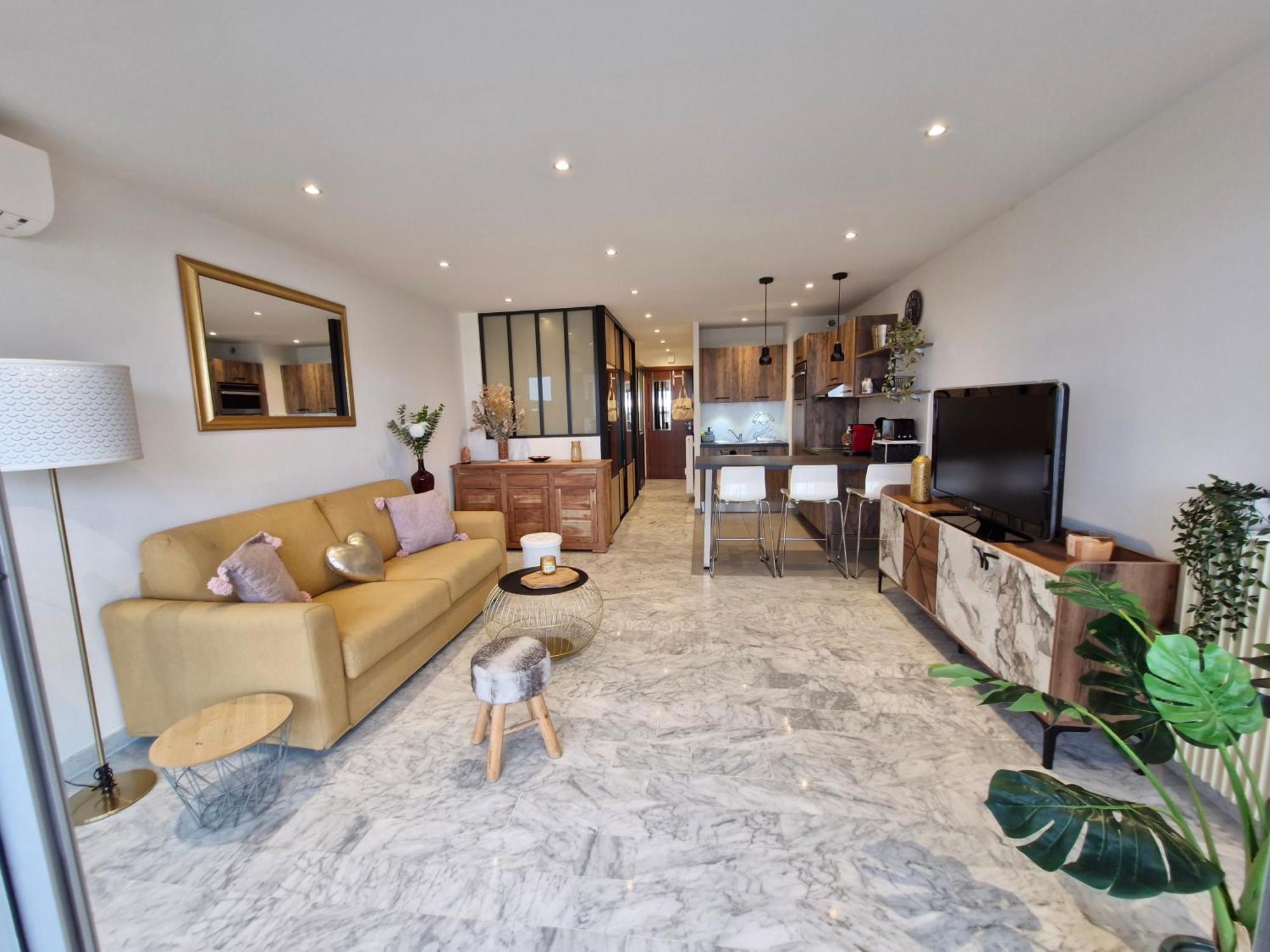 Sunny And Cosy Sea View Studio Antibes Exterior photo