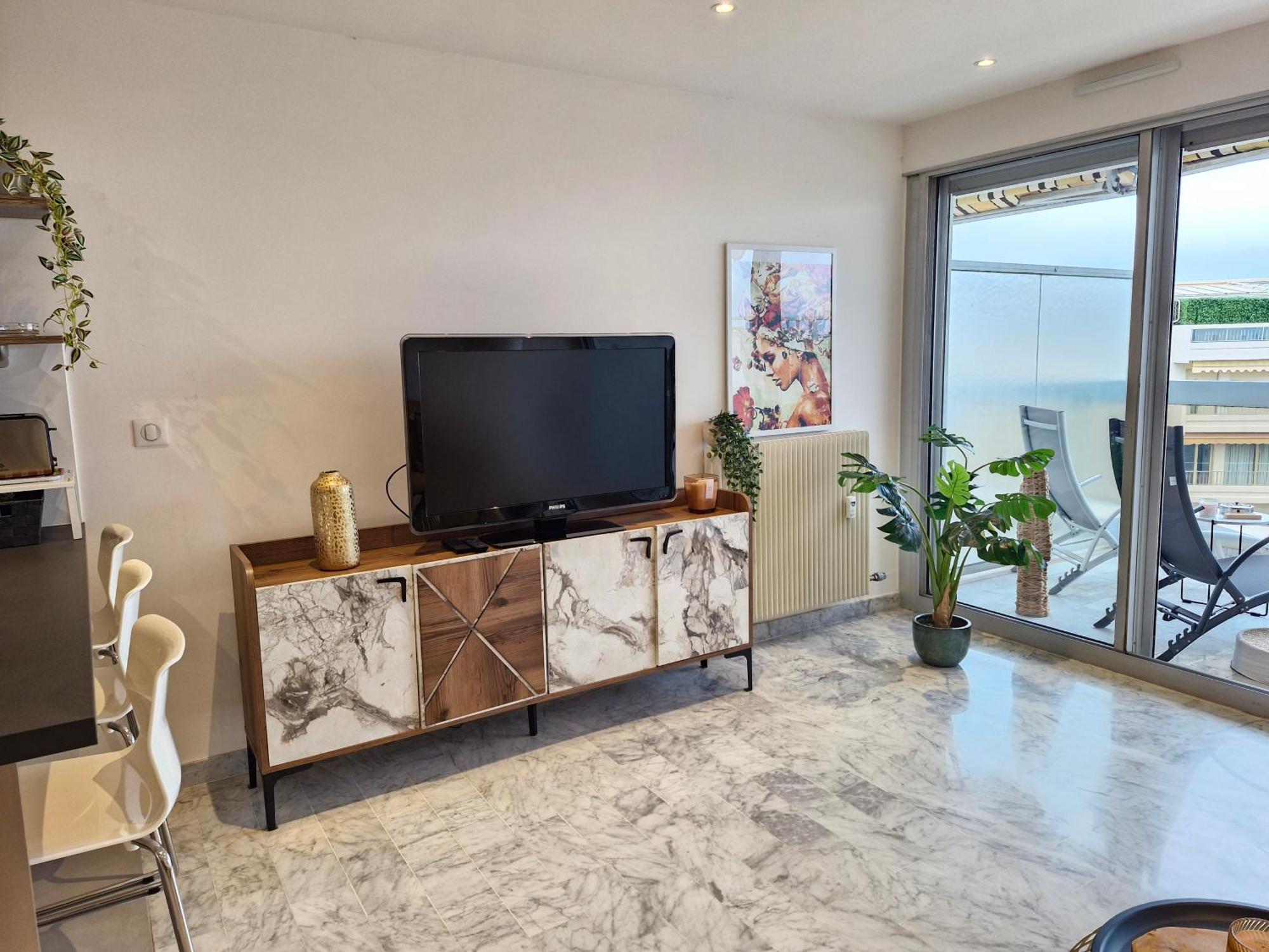 Sunny And Cosy Sea View Studio Antibes Exterior photo